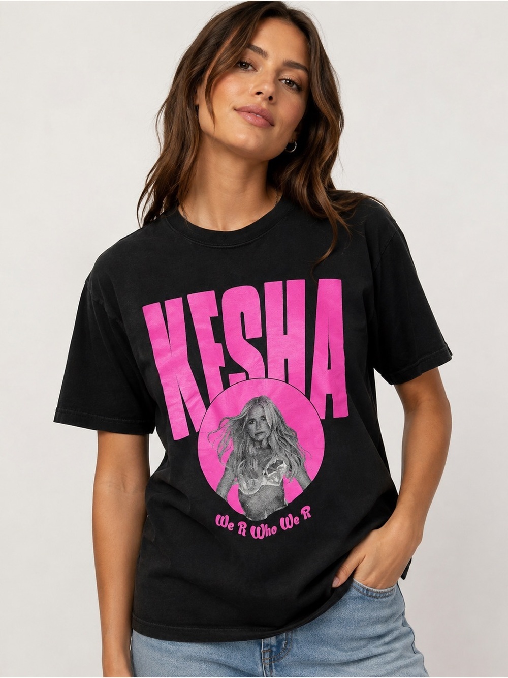 🎉2 for $20 🎉Kesha 2025 concert Tshirt
